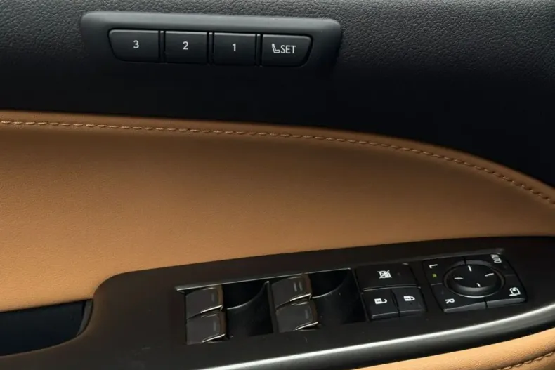 Lexus NX 350h din 2024 cu 12.000 km - oferta LEX109900 - foto 7