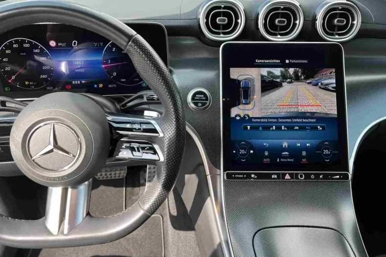 Mercedes-Benz GLC 220 din 2023 cu 45.137 km - oferta MER109901 - foto 11