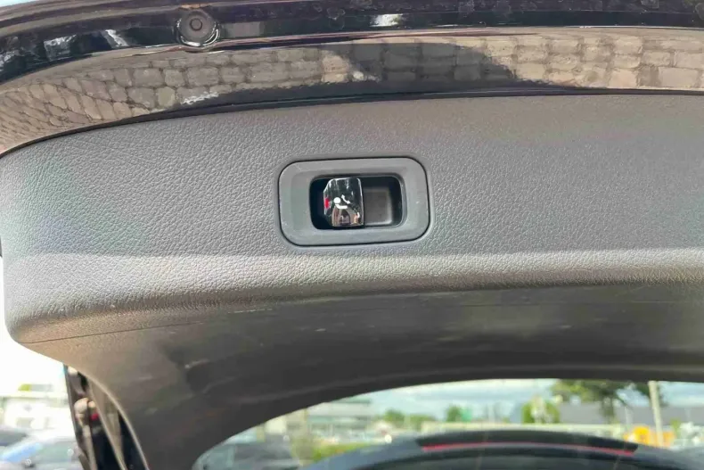 Mercedes-Benz GLC 220 din 2023 cu 45.137 km - oferta MER109901 - foto 16