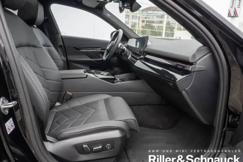 BMW 550 din 2024 cu 17.700 km - oferta BMW109904 - foto 5