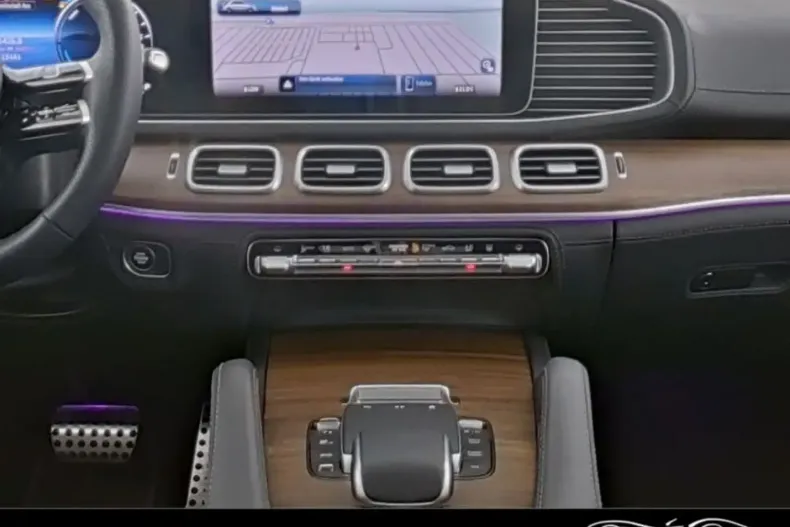 Mercedes-Benz GLE 400 din 2024 cu 15.700 km - oferta MER109909 - foto 5