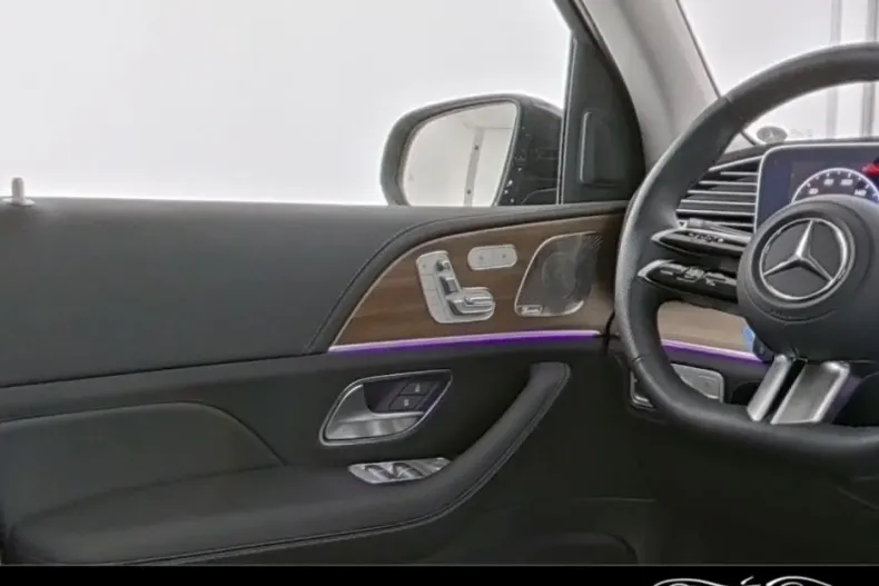 Mercedes-Benz GLE 400 din 2024 cu 15.700 km - oferta MER109909 - foto 9