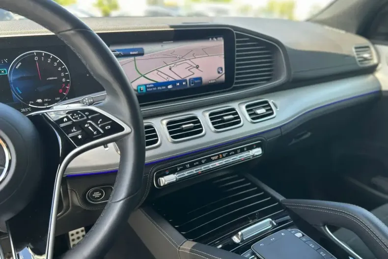 Mercedes-Benz GLE 400 din 2024 cu 21.200 km - oferta MER109910 - foto 6