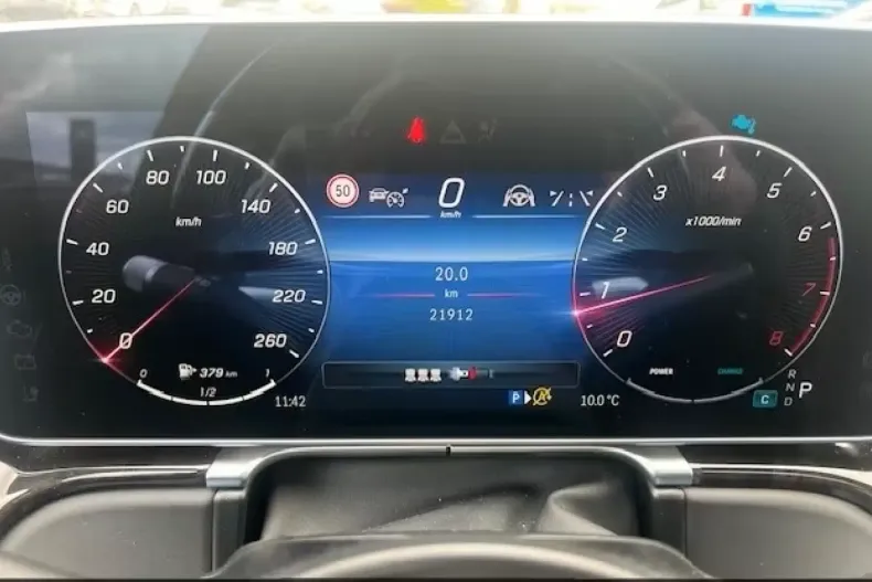 Mercedes-Benz S 580 din 2024 cu 21.901 km - oferta MER109914 - foto 6