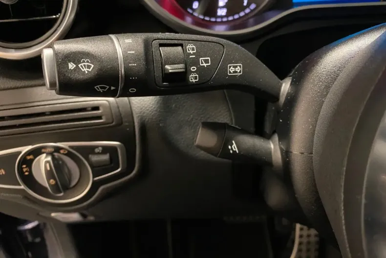 Mercedes-Benz GLC 400 din 2020 cu 111.257 km - oferta MER109916 - foto 17