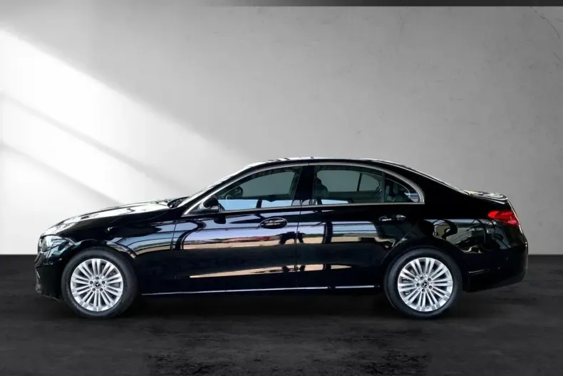 Mercedes-Benz C 200 din 2024 cu 12.698 km - oferta MER109920 - foto 2