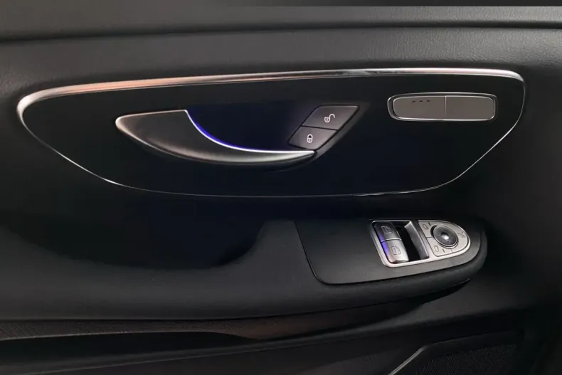 Mercedes-Benz V 220 din 2024 cu 11.660 km - oferta MER109922 - foto 14