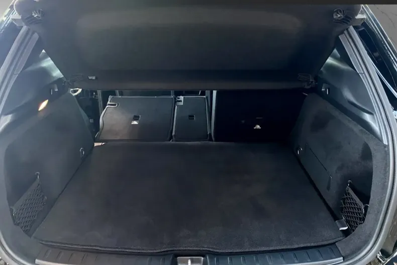 Mercedes-Benz GLA 200 din 2024 cu 13.970 km - oferta MER109924 - foto 10