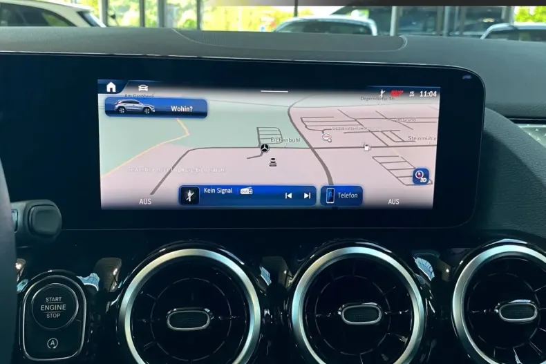 Mercedes-Benz GLA 200 din 2024 cu 13.970 km - oferta MER109924 - foto 11