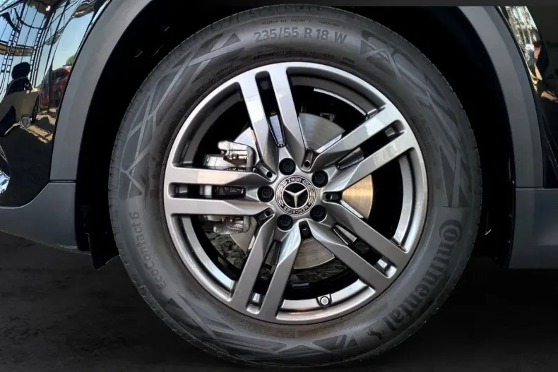 Mercedes-Benz GLA 200 din 2024 cu 13.970 km - oferta MER109924 - foto 14