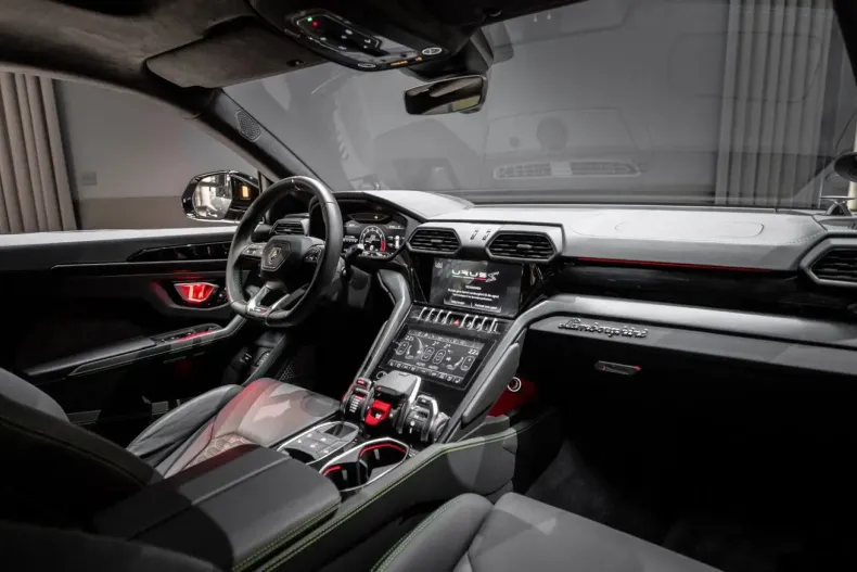 Lamborghini Urus din 2023 cu 17.800 km - oferta LAM109925 - foto 13