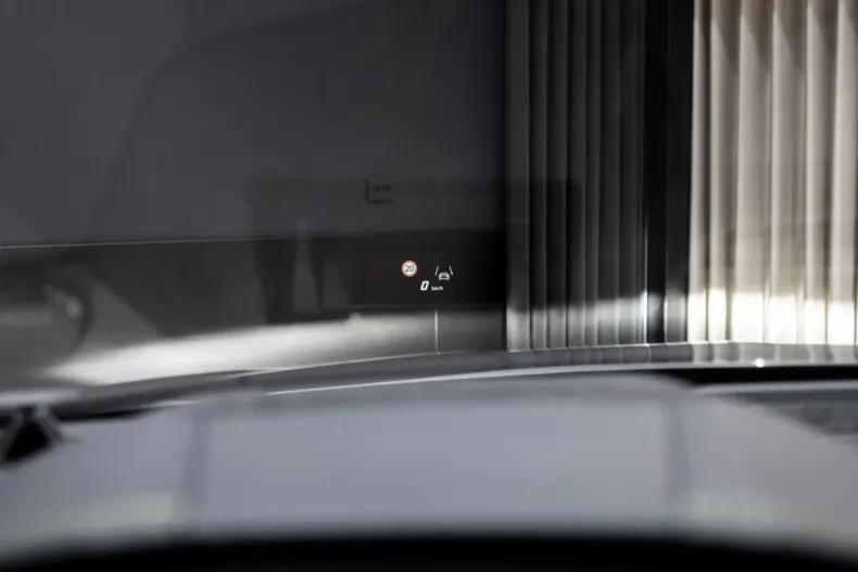 Lamborghini Urus din 2023 cu 17.800 km - oferta LAM109925 - foto 22