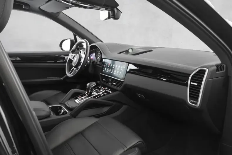 Porsche Cayenne din 2022 cu 28.587 km - oferta POR109927 - foto 7