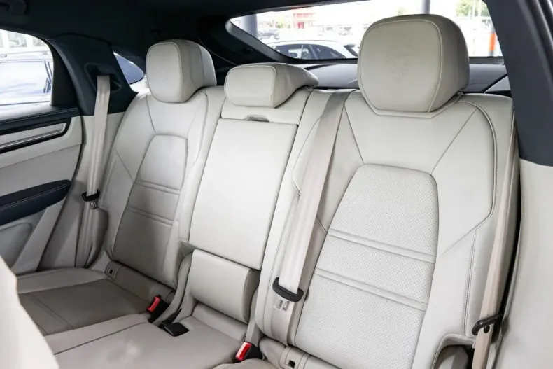 Porsche Cayenne din 2022 cu 98.860 km - oferta POR109928 - foto 19