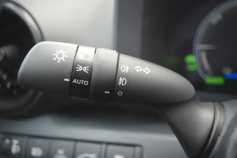 Toyota C-HR din 2024 cu 11.500 km - oferta TOY109936 - foto 13