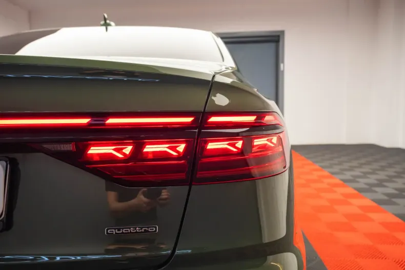 Audi A8 din 2023 cu 49.050 km - oferta AUD109944 - foto 4