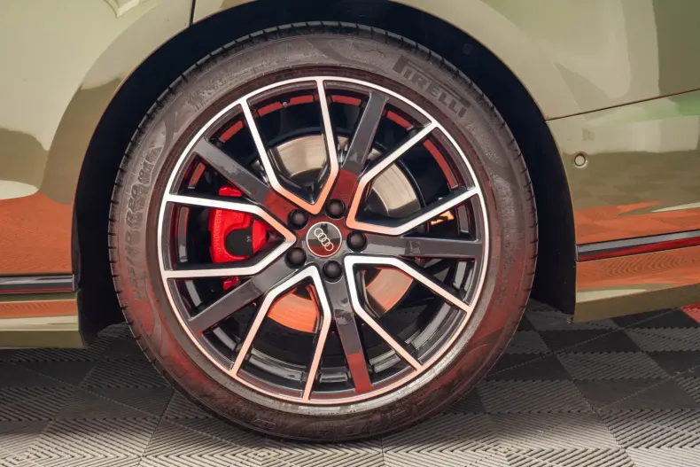 Audi A8 din 2023 cu 49.050 km - oferta AUD109944 - foto 12