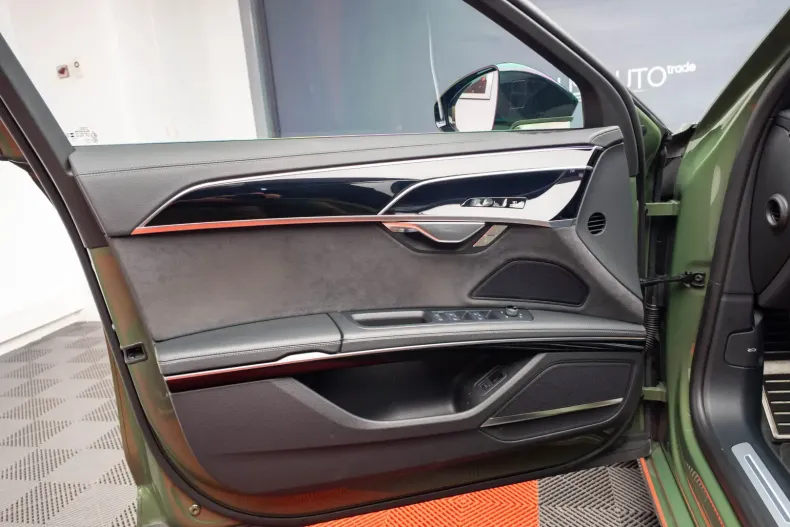 Audi A8 din 2023 cu 49.050 km - oferta AUD109944 - foto 14