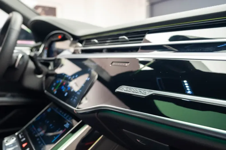 Audi A8 din 2023 cu 49.050 km - oferta AUD109944 - foto 26