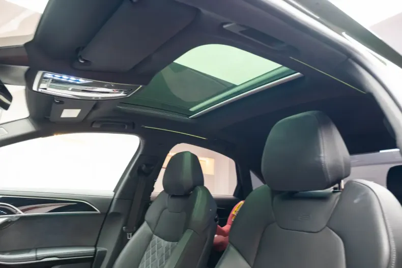 Audi A8 din 2023 cu 49.050 km - oferta AUD109944 - foto 27