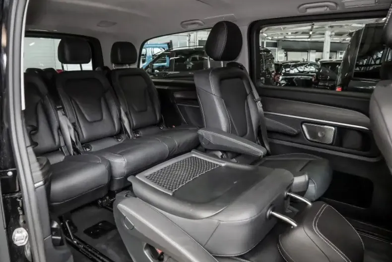 Mercedes-Benz V 300 din 2024 cu 37.500 km - oferta MER109947 - foto 6