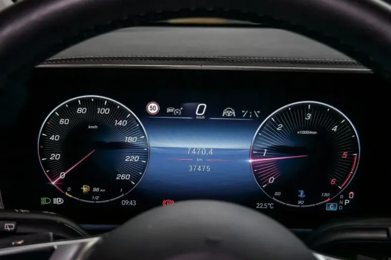 Mercedes-Benz V 300 din 2024 cu 37.500 km - oferta MER109947 - foto 19