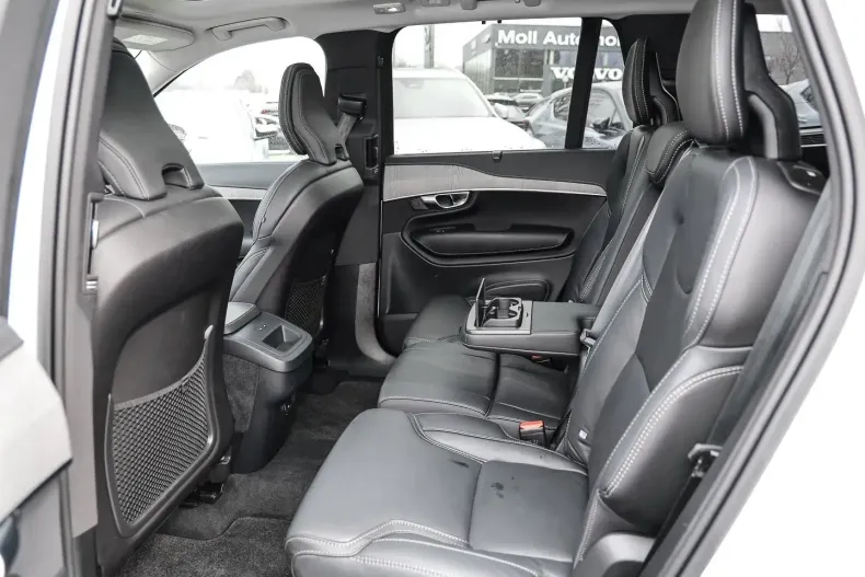 Volvo XC90 din 2023 cu 18.442 km - oferta VOL109954 - foto 16