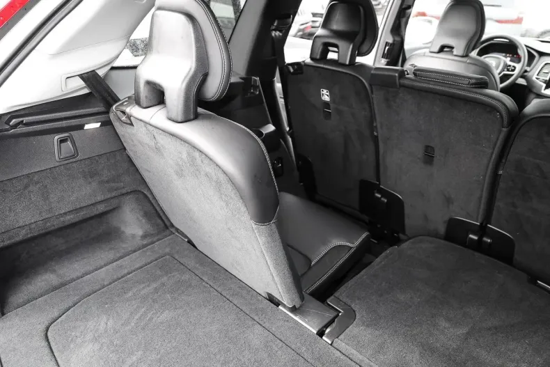 Volvo XC90 din 2023 cu 18.442 km - oferta VOL109954 - foto 18