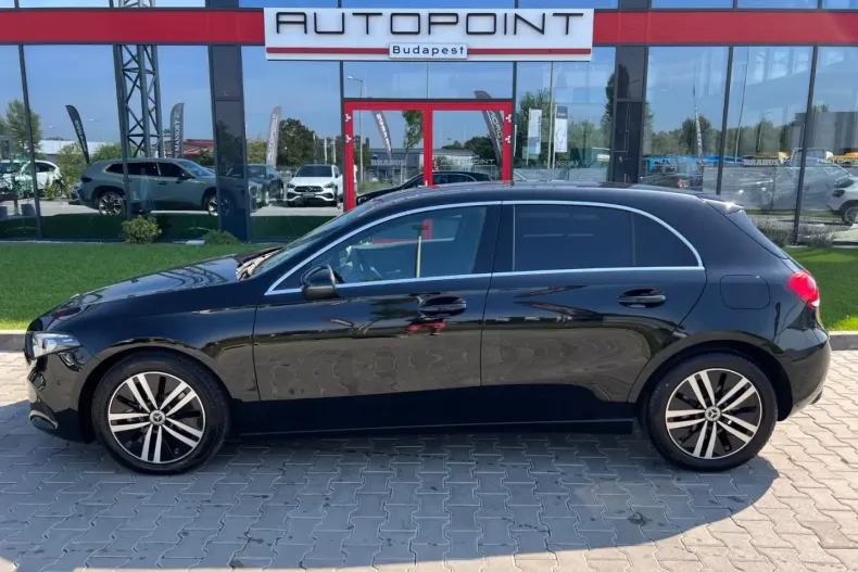 Mercedes-Benz A 180 din 2022 cu 6.500 km - oferta MER109964 - foto 6
