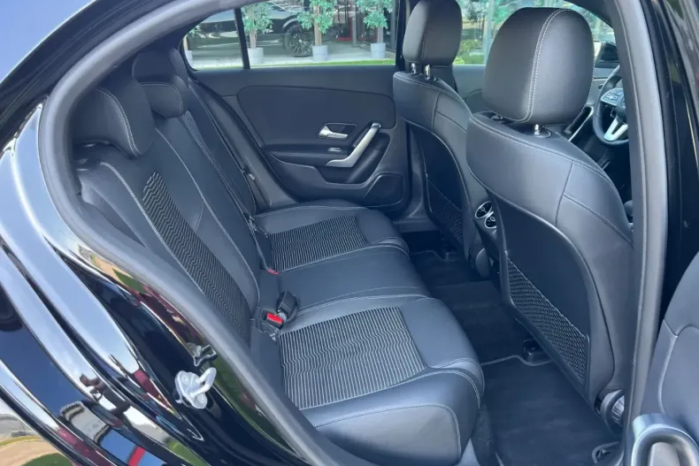 Mercedes-Benz A 180 din 2022 cu 6.500 km - oferta MER109964 - foto 19