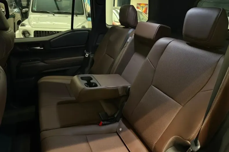 Toyota Land Cruiser din 2025 cu 15 km - oferta TOY109971 - foto 11