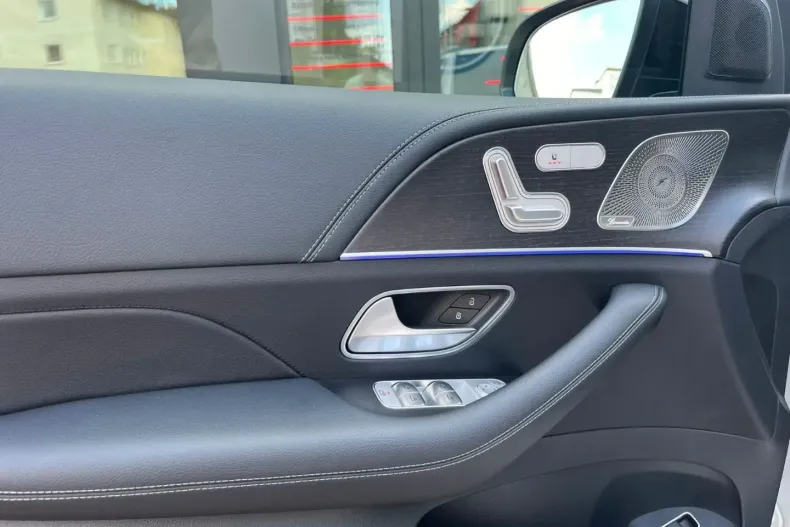 Mercedes-Benz GLE 350 din 2022 cu 25.000 km - oferta MER109972 - foto 13