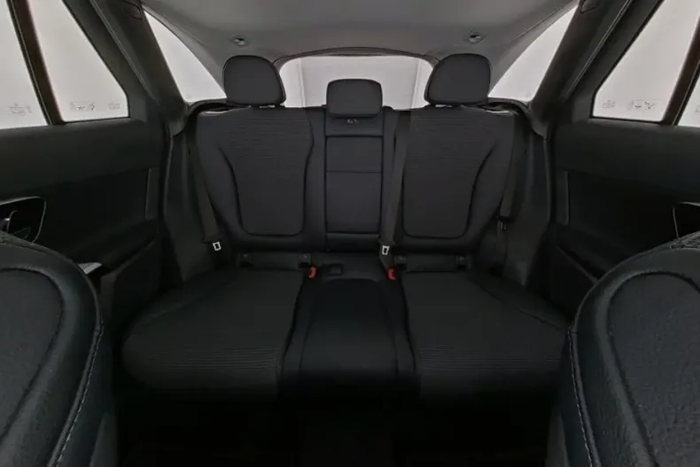 Mercedes-Benz GLC 200 din 2023 cu 12.074 km - oferta MER109973 - foto 8