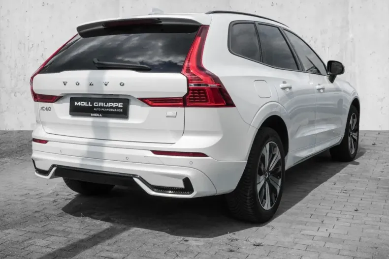 Volvo XC60 din 2023 cu 26.175 km - oferta VOL109977 - foto 4