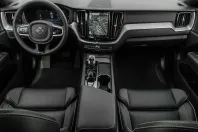 Volvo XC60 din 2023 cu 26.175 km - oferta VOL109977 - foto 11