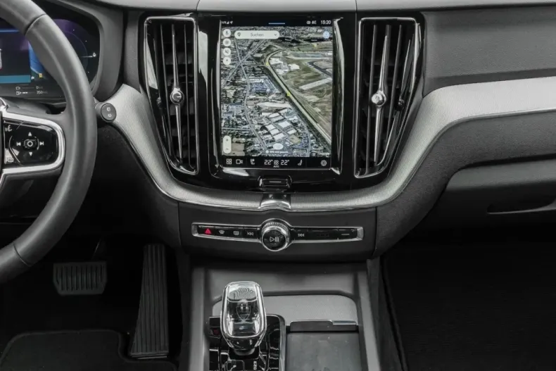 Volvo XC60 din 2023 cu 26.175 km - oferta VOL109977 - foto 13