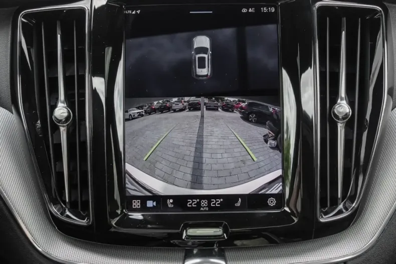 Volvo XC60 din 2023 cu 26.175 km - oferta VOL109977 - foto 14