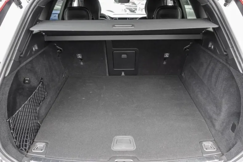 Volvo XC60 din 2023 cu 26.175 km - oferta VOL109977 - foto 19