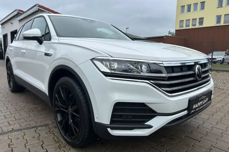 Volkswagen Touareg din 2023 cu 21.721 km - oferta VOL109978 - foto 3