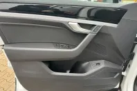 Volkswagen Touareg din 2023 cu 21.721 km - oferta VOL109978 - foto 16