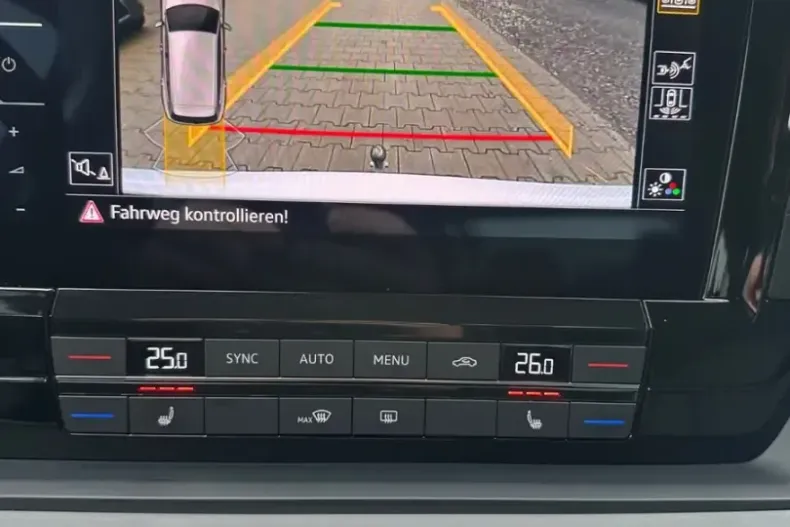 Volkswagen Touareg din 2023 cu 21.721 km - oferta VOL109978 - foto 17