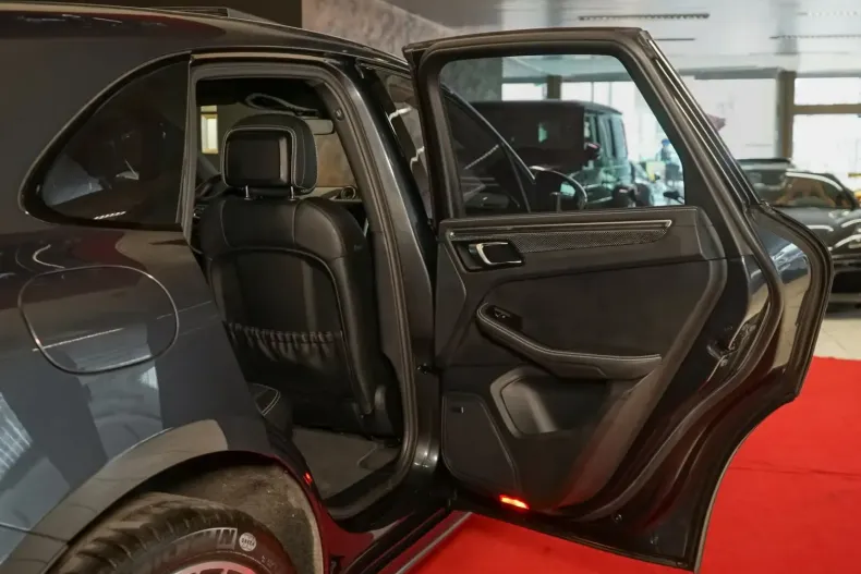 Porsche Macan din 2020 cu 85.500 km - oferta POR109983 - foto 39