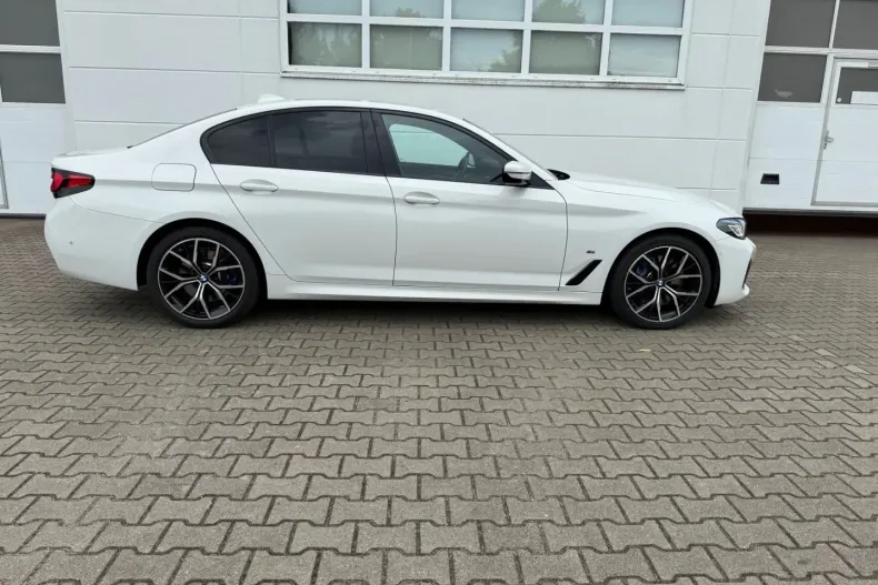 BMW 545 din 2021 cu 38.749 km - oferta BMW109987 - foto 5