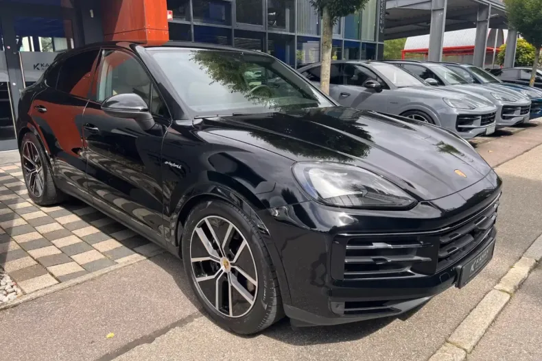 Porsche Cayenne din 2023 cu 19.800 km - oferta POR109990 - foto 1