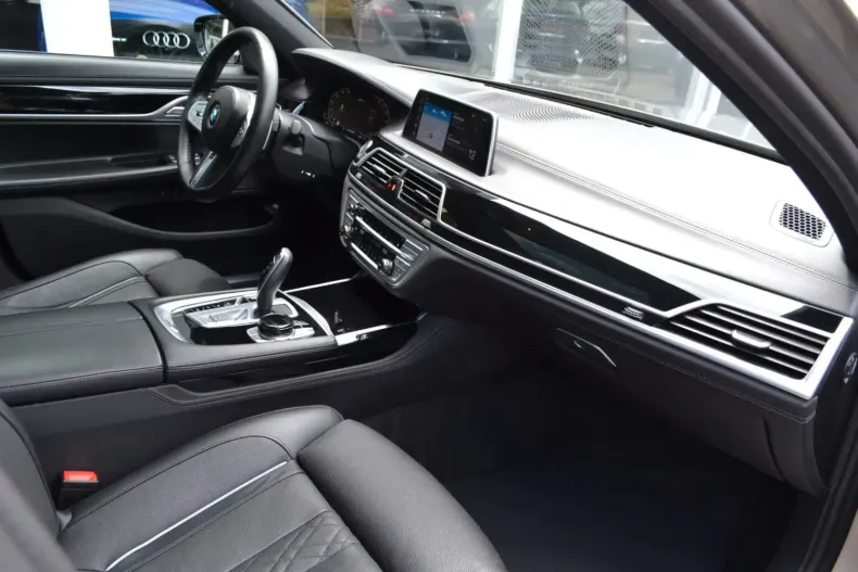 BMW 745 din 2020 cu 69.985 km - oferta BMW109997 - foto 14