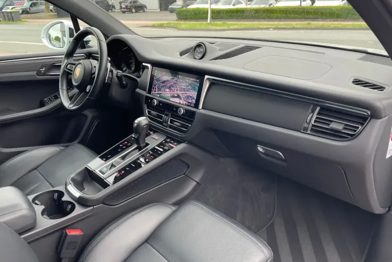 Porsche Macan din 2022 cu 54.650 km - oferta POR110001 - foto 3