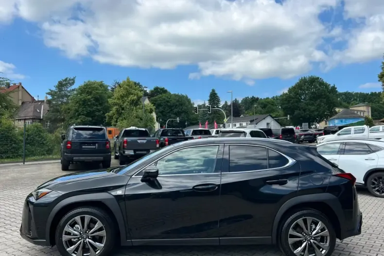 Lexus UX din 2025 cu 10 km - oferta LEX110010 - foto 2