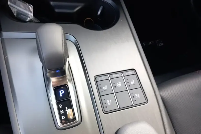 Lexus UX din 2024 cu 5.000 km - oferta LEX110011 - foto 14