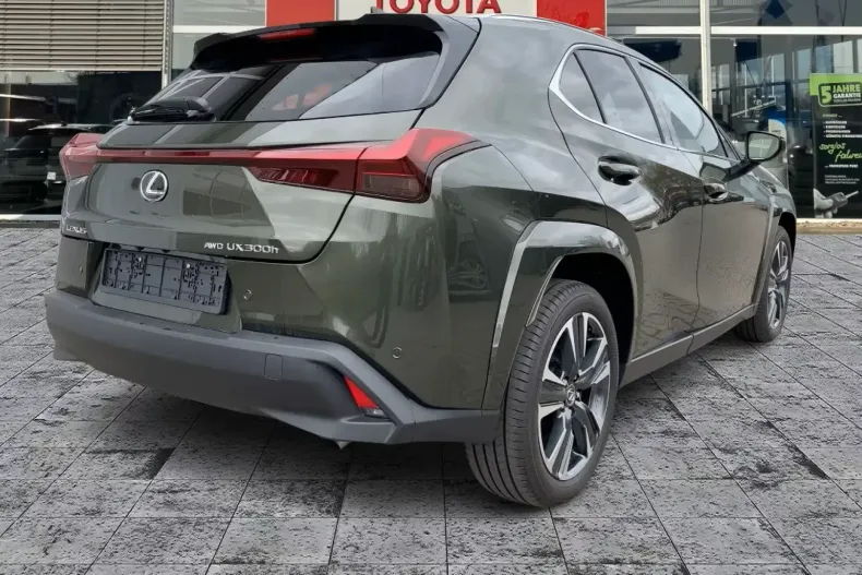 Lexus UX din 2024 cu 1.628 km - oferta LEX110012 - foto 3