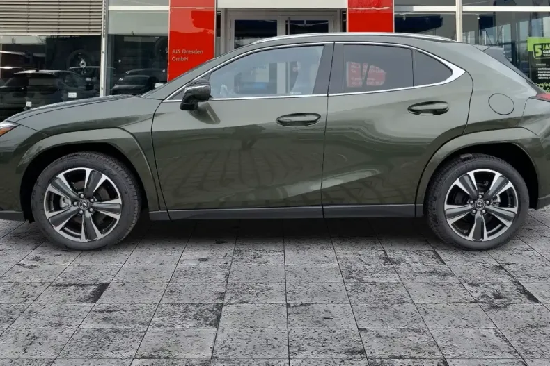 Lexus UX din 2024 cu 1.628 km - oferta LEX110012 - foto 4